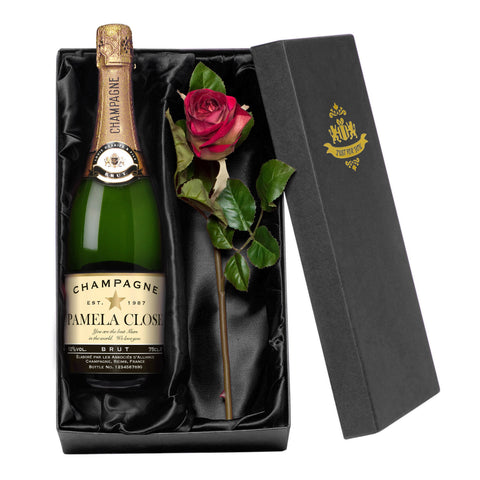 Authentic Star Champagne with a Rose Giftpack