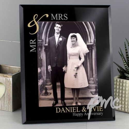 Personalised Gold Couples 5x7 Black Glass Photo Frame
